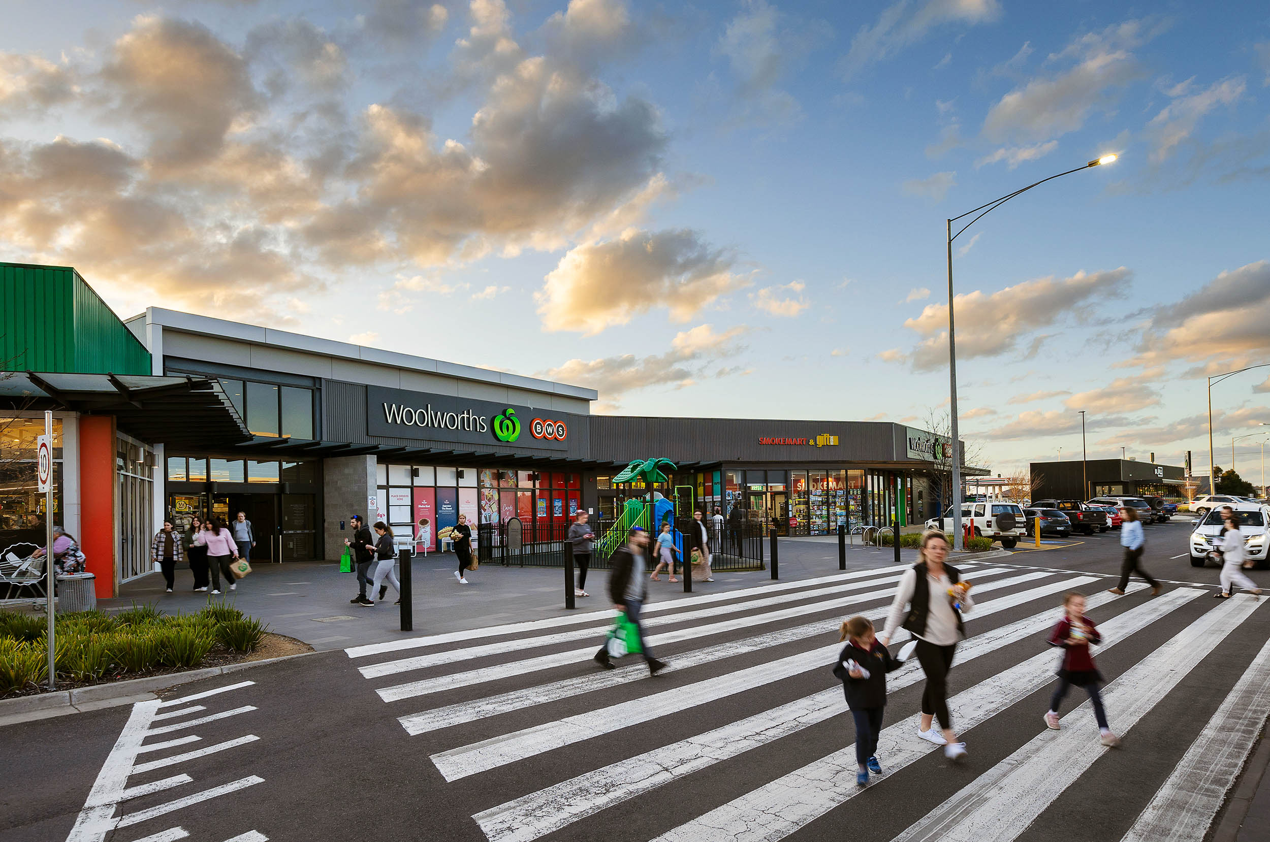 KNFR609295_Delacombe_Town_Centre_Shopping_Centre-2272