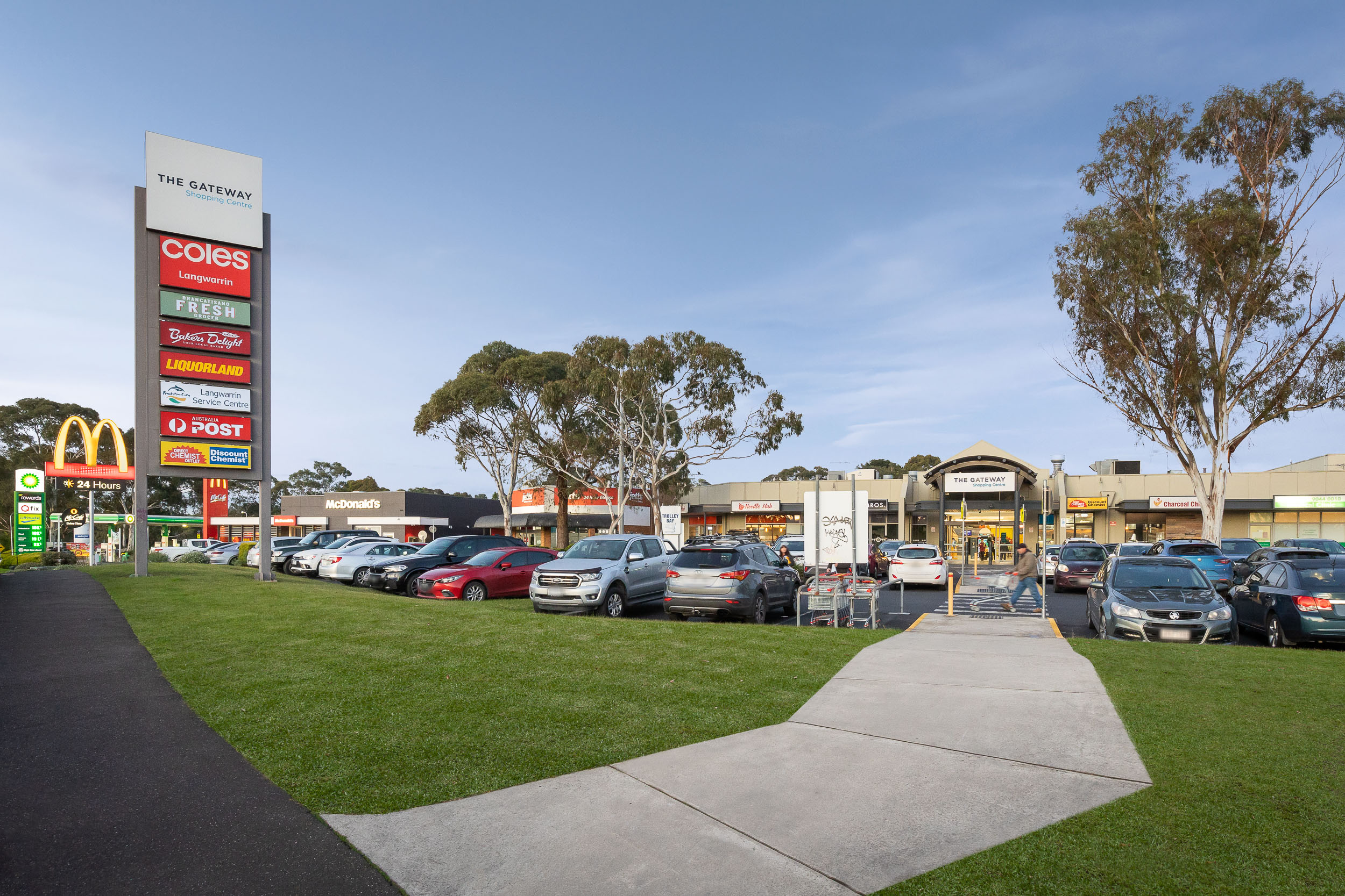 KNFR609208_TheGateway_Langwarrin_439