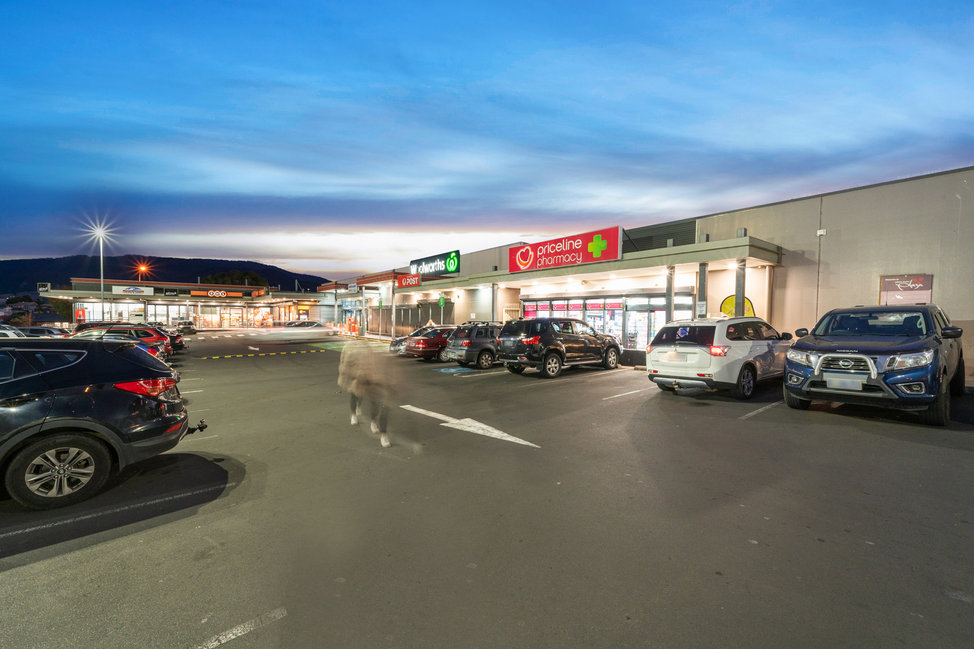 16-Greenpoint Shopping Centre