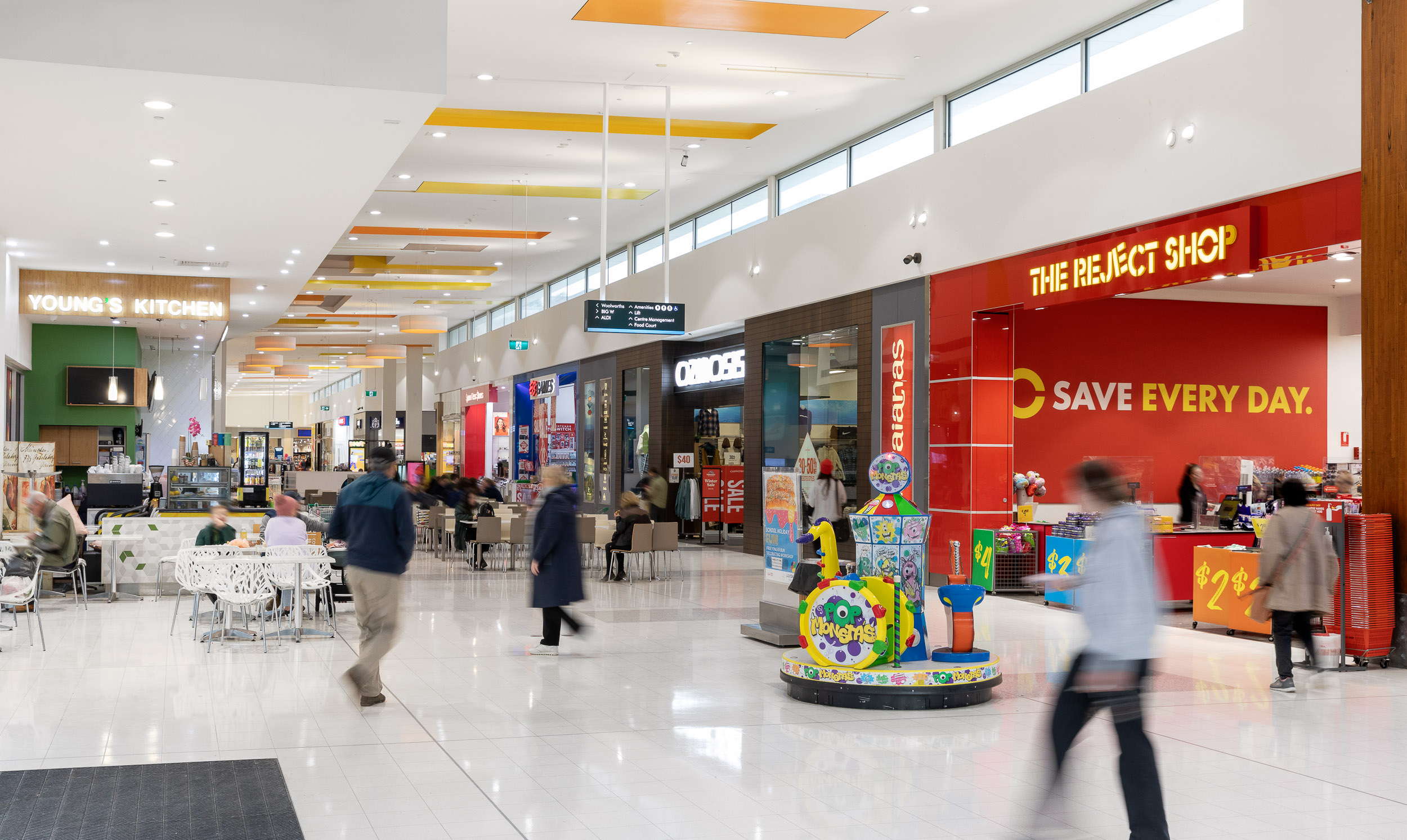 KNFR609207_LilydaleMarketplace_315